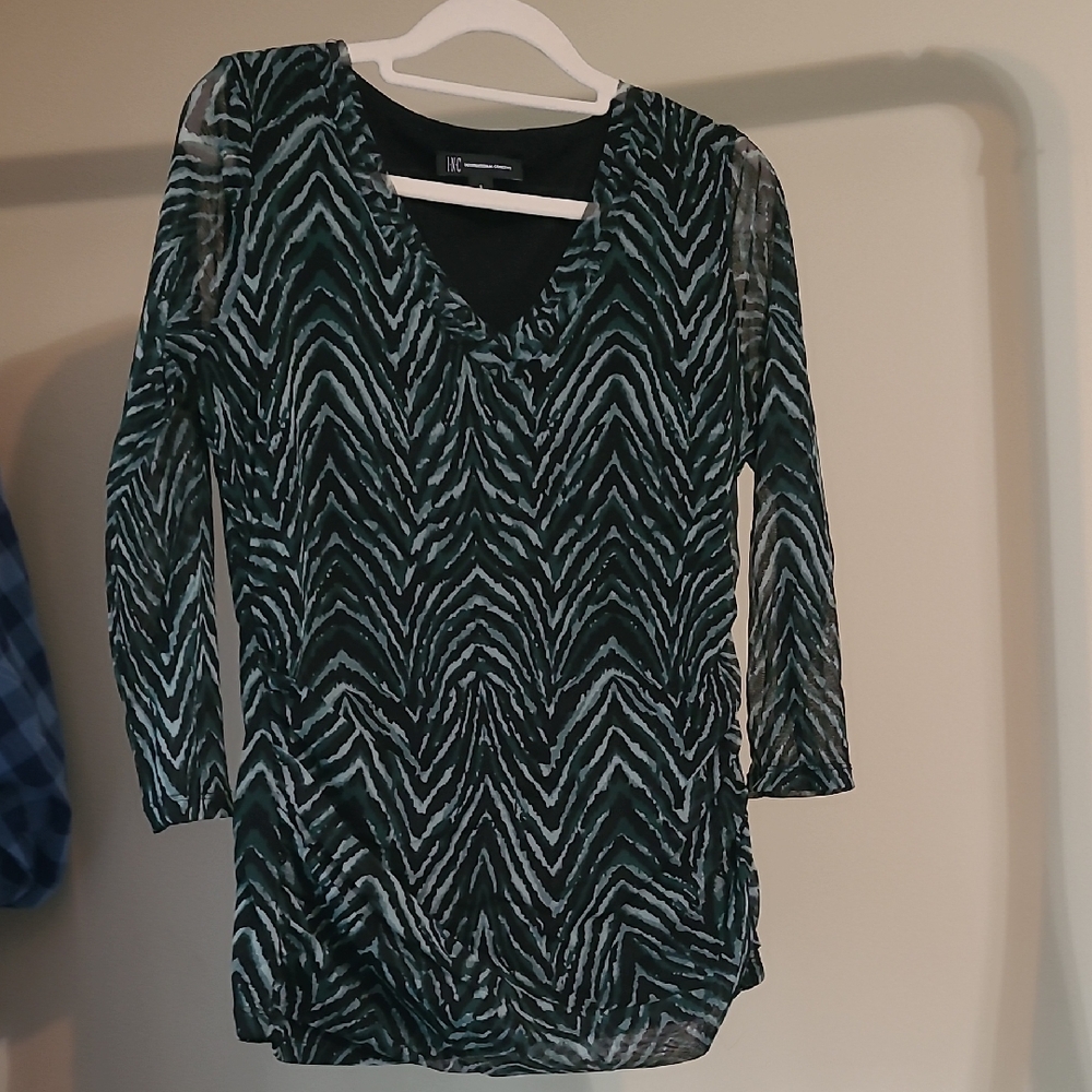 INC International Concepts Black and Green Long Sleeve Top